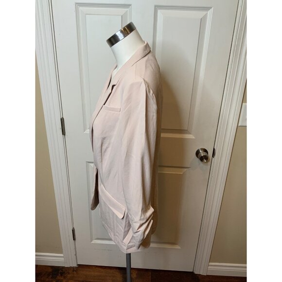 Elizabeth and James Light Pink 3/4 Sleeve Blazer, Size 4 (US) - Picture 3 of 5